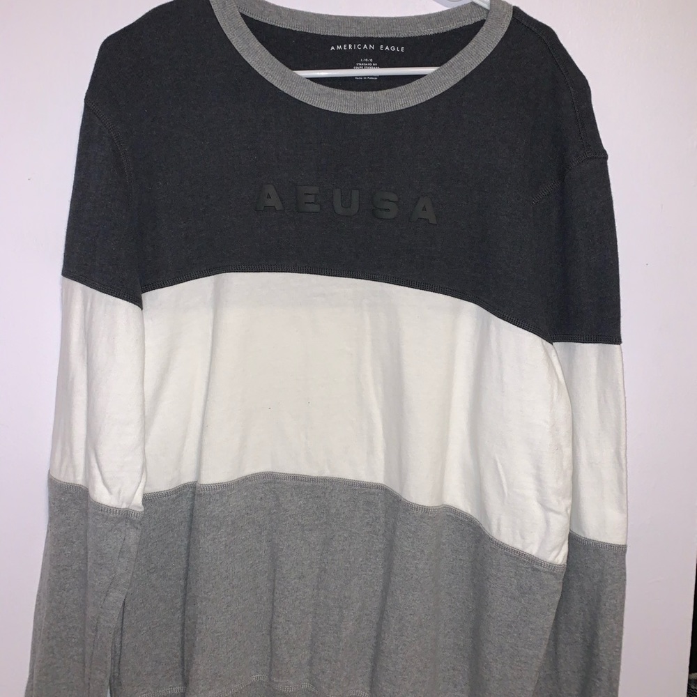 American Eagle shirt.